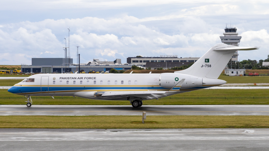 Global 6000 da Força Aérea do Paquistão - Foto de Anton Homma